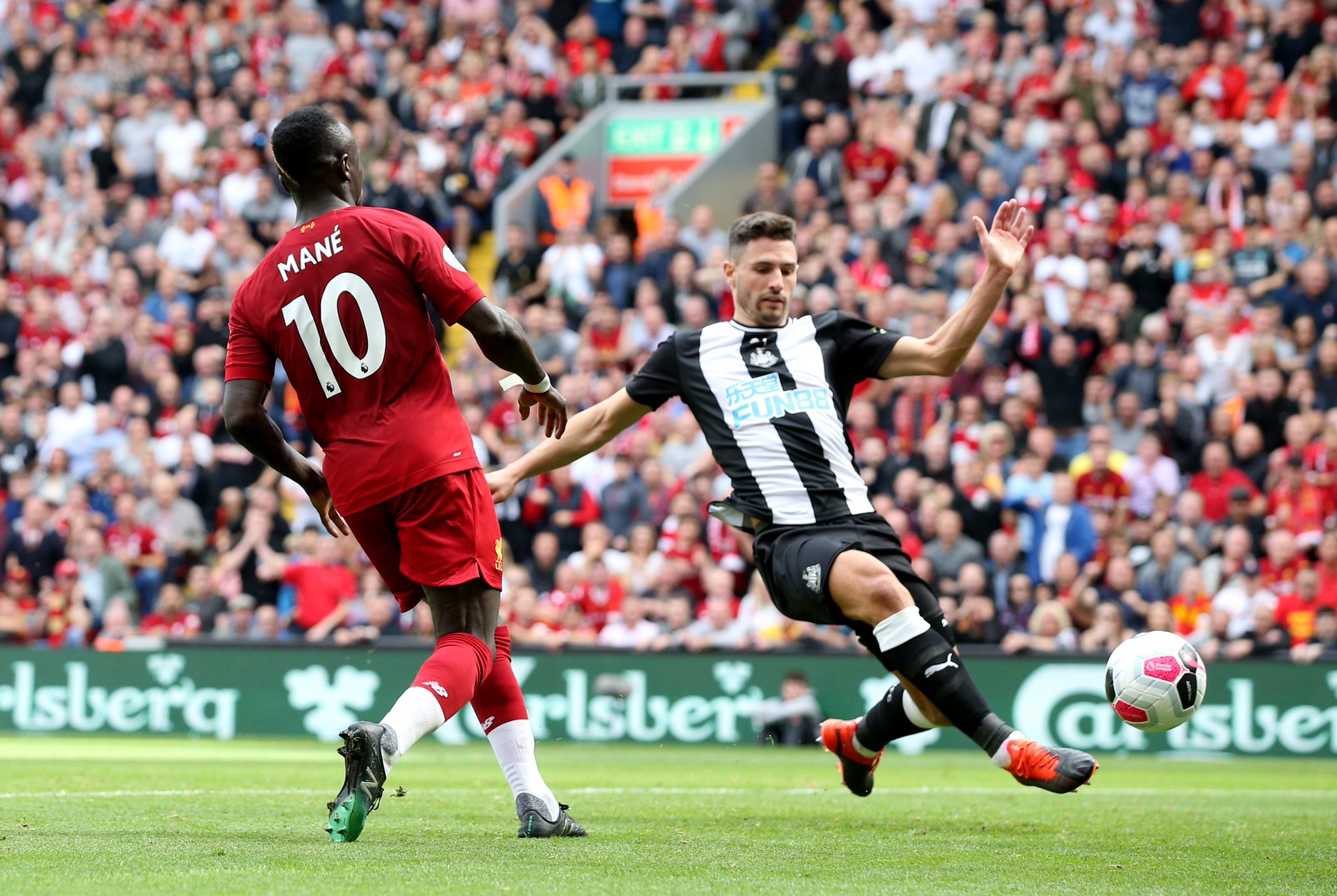 斯的中场支 斯的中场支